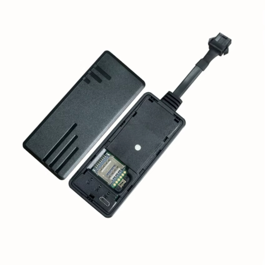 J16A -4 4G GPS Tracker BEIDOU Positioning 150mAH 3.7V Waterproof Multifunctional Vehicle Locator for Semi-Trucks Android App
